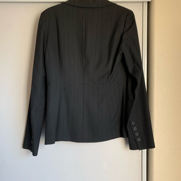 Suit - top - Picture 3 of 3